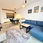 Azure Coast Horizon - Free Parking 公寓