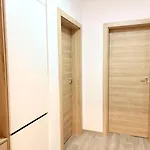 Azure Coast Horizon - Free Parking 公寓