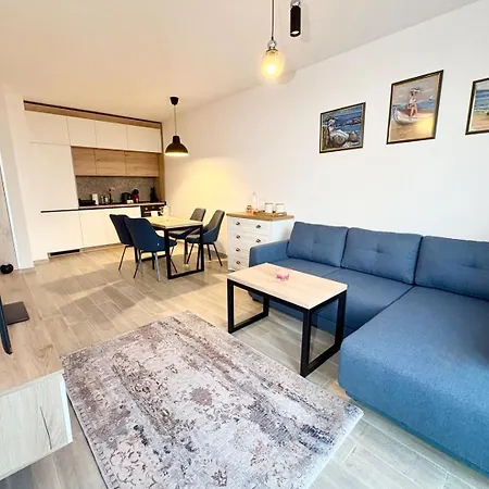 Azure Coast Horizon - Free Parking דירה