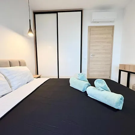 Azure Coast Horizon - Free Parking סנט קונסטנטין והלנה