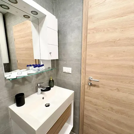 Azure Coast Horizon - Free Parking דירה סנט קונסטנטין והלנה