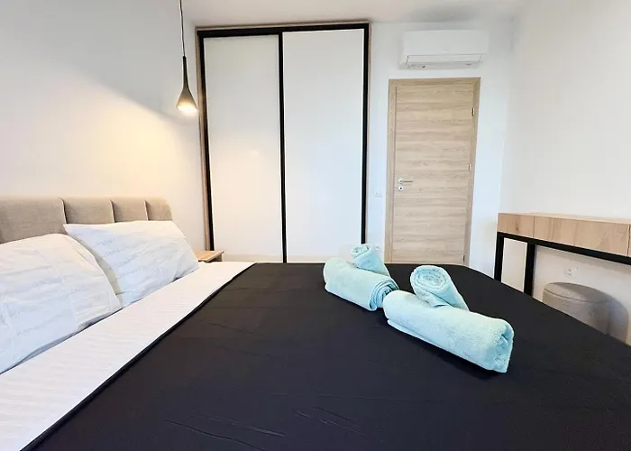 Azure Coast Horizon - Free Parking Saints Constantine and Helena